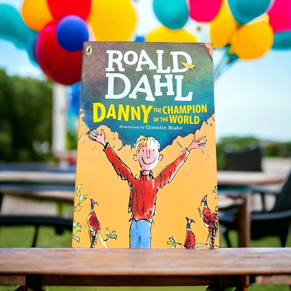 🌟FREE ADD-ON🌟 Roald Dahl Danny The Champion of the World Soft Cover Book